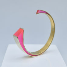 Load image into Gallery viewer, U.F.0 Bangle Pink
