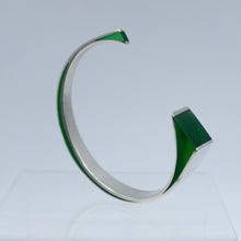 Load image into Gallery viewer, U.F.O Bangle Green